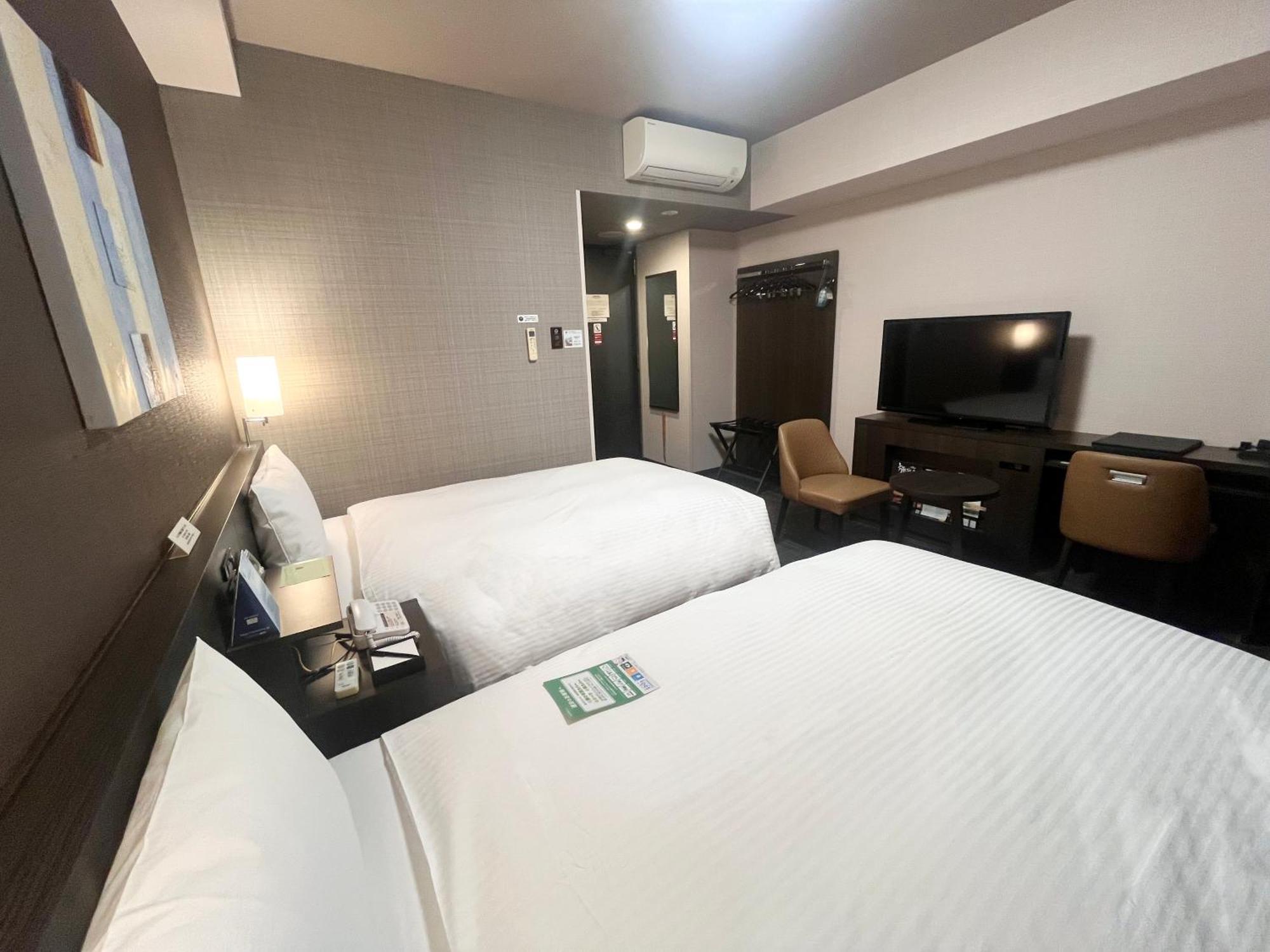 ​Hotel Route-Inn Ube​ Esterno foto